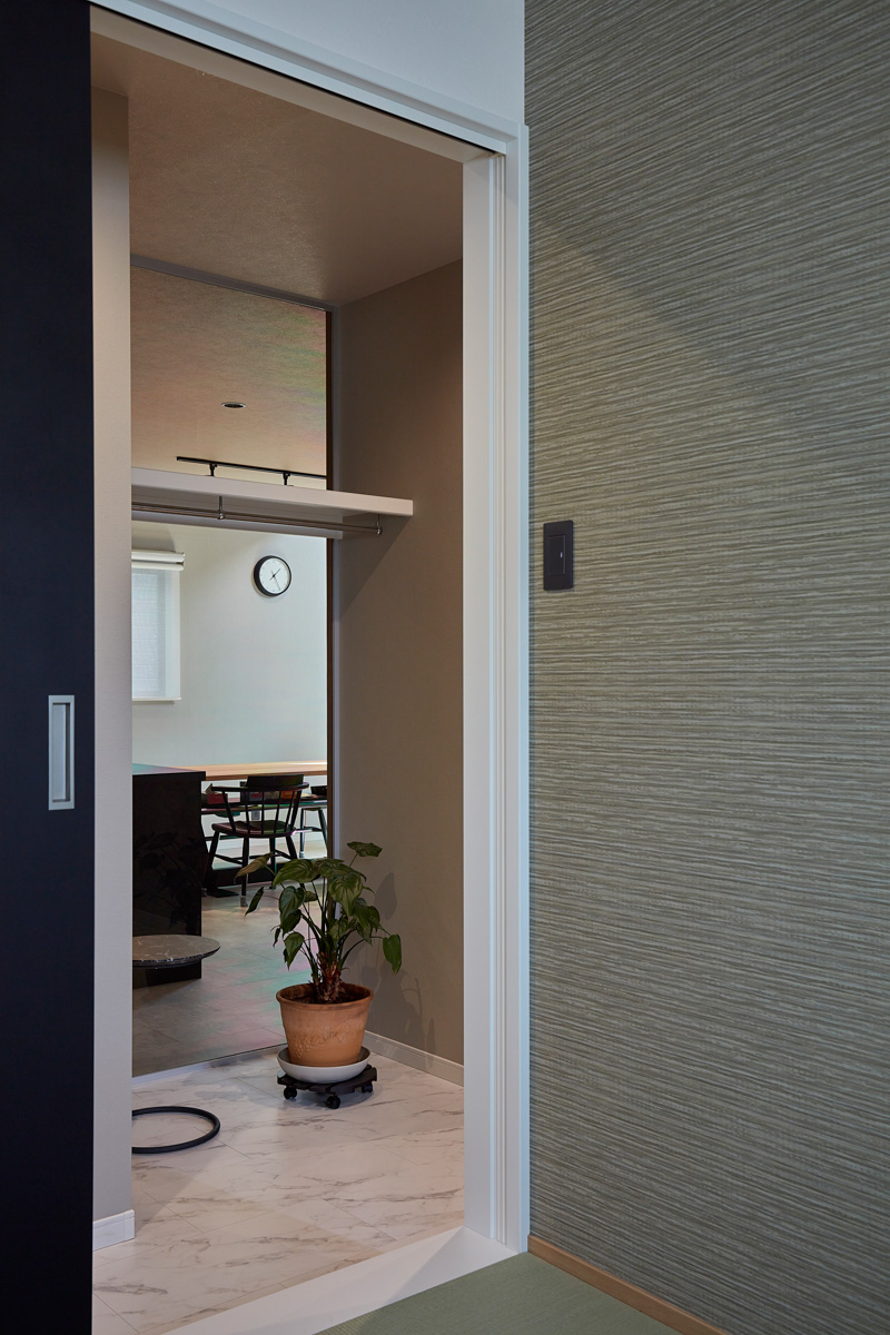 センスが映えるグレイッシュモダン