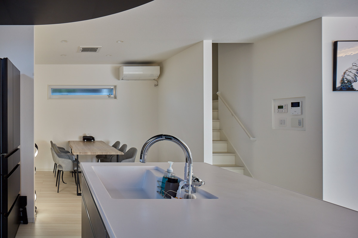 家族みんながリビングに集う家