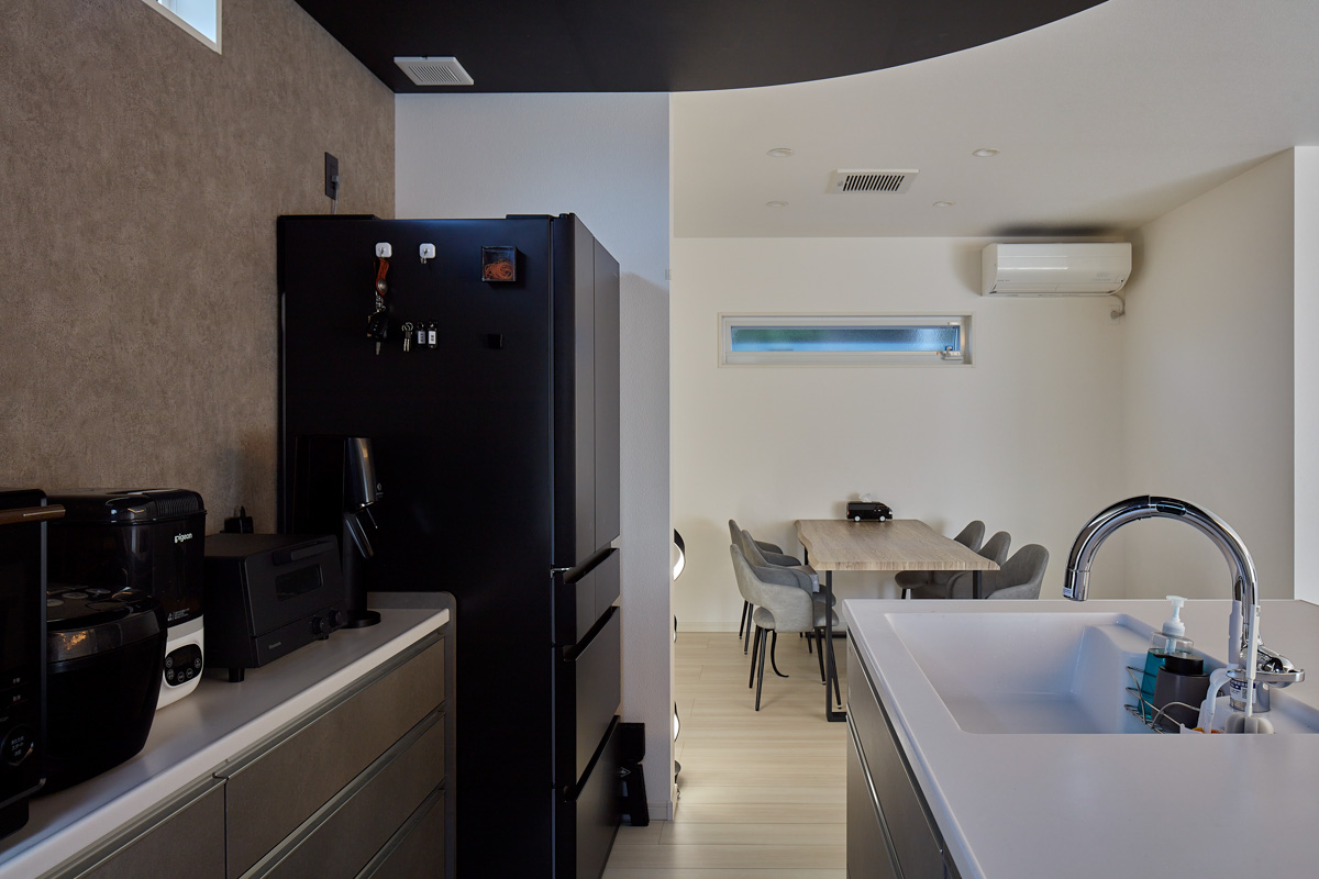 家族みんながリビングに集う家