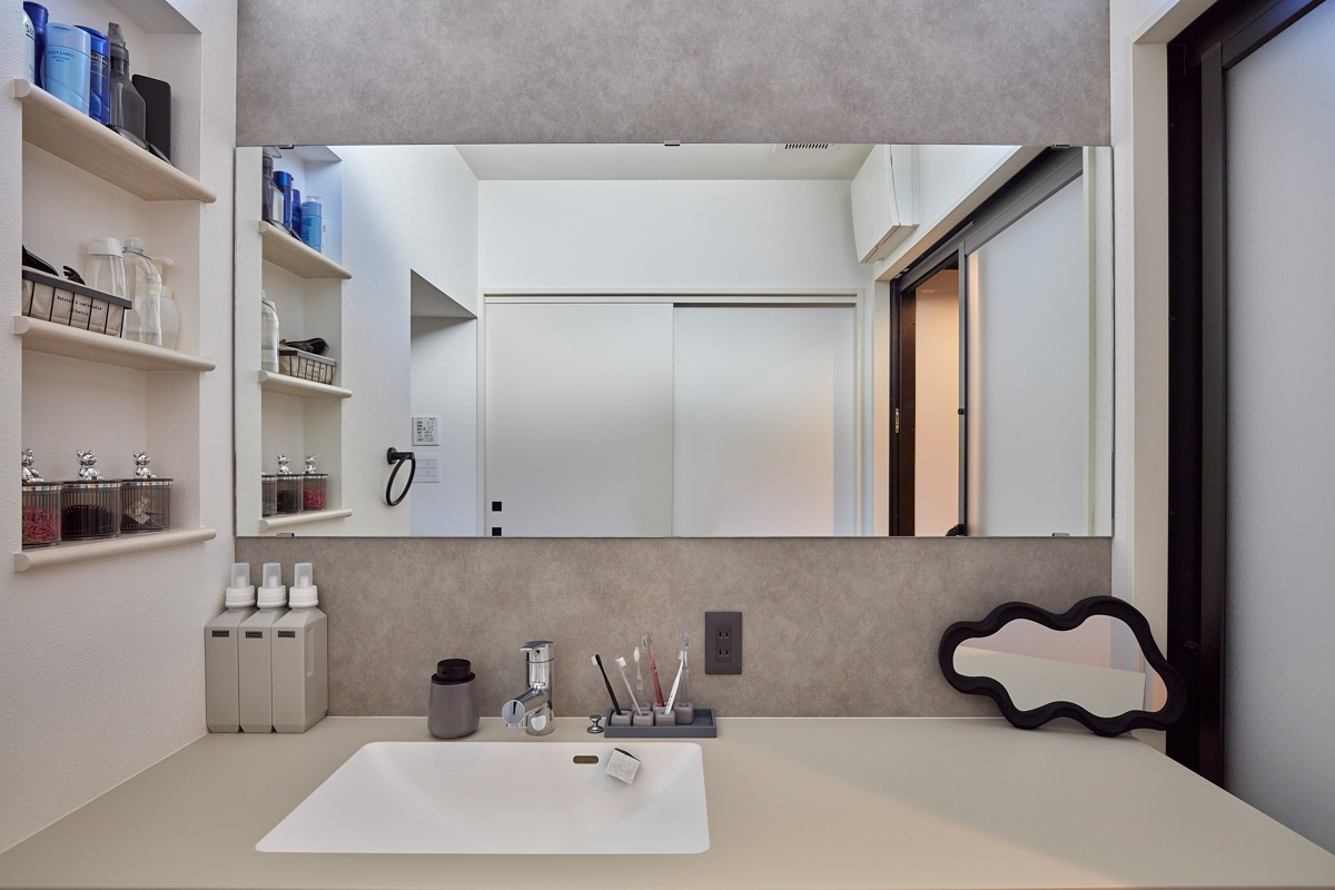 家族みんながリビングに集う家