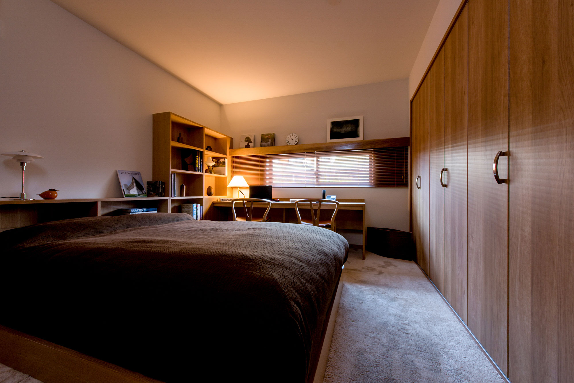 経年変化を楽しむ大屋根の家