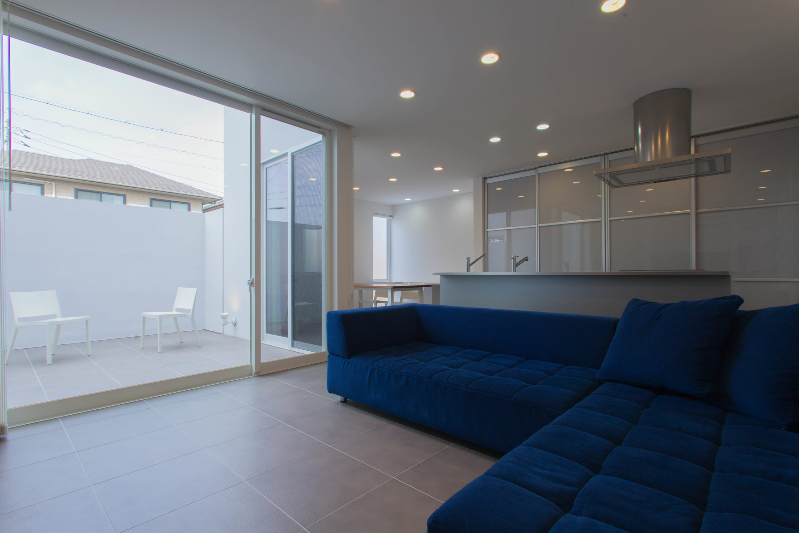 天、覗む。空、掴む。