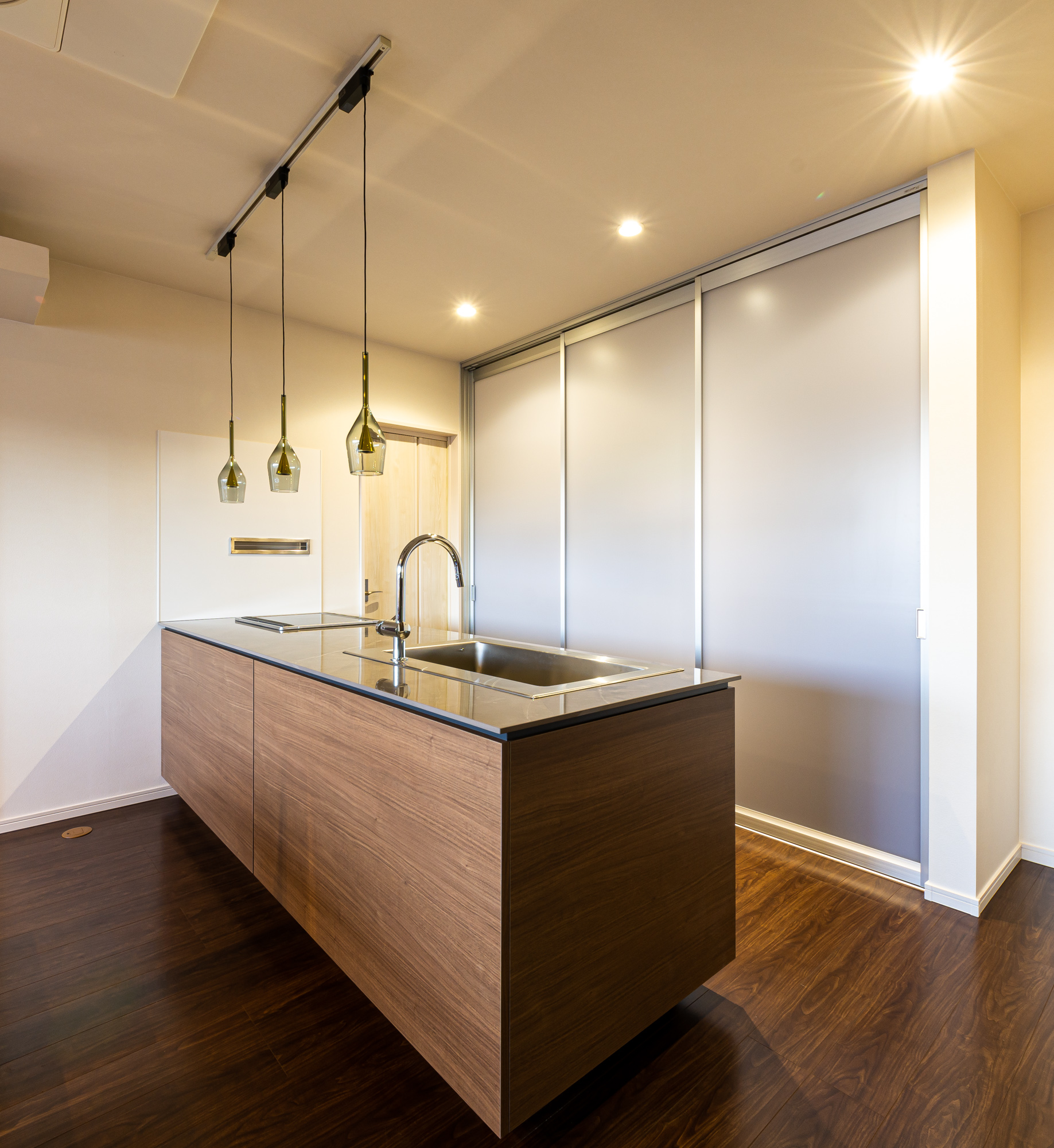 キッチンのゴミ箱置き場はどうすべき？