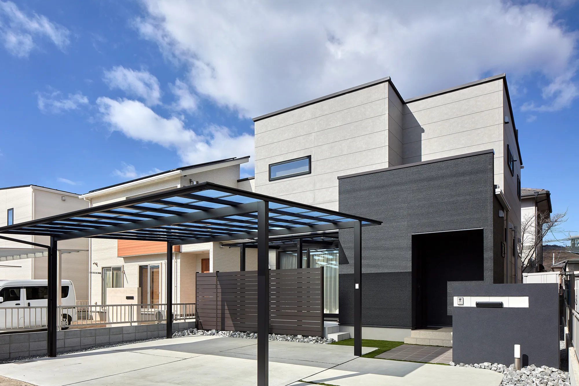 立体感が引き立つスタイリッシュな住まい