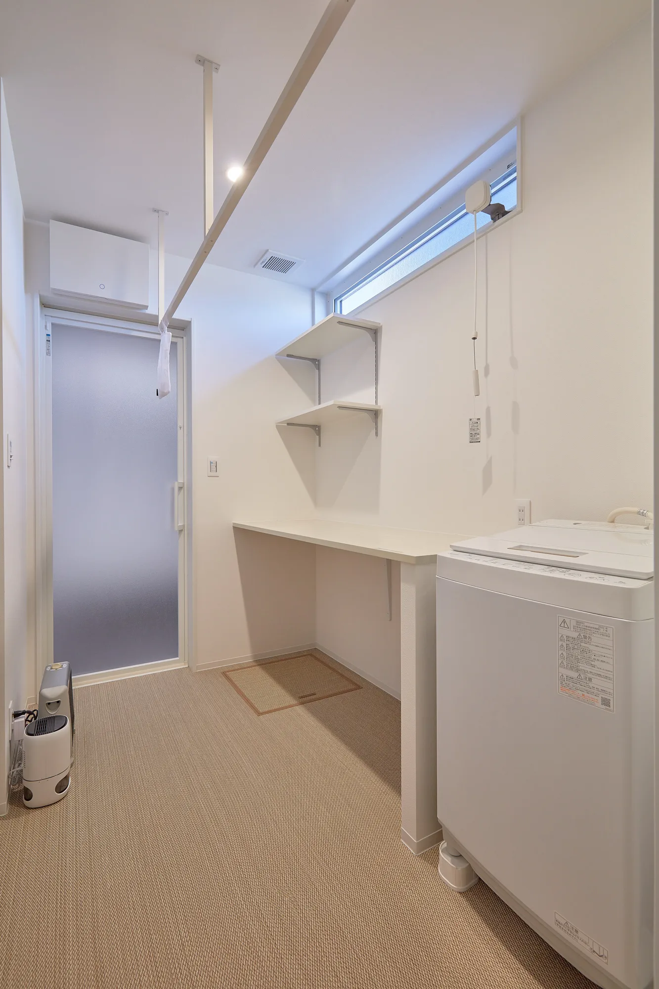 木目と光が彩るくつろぎの住まい