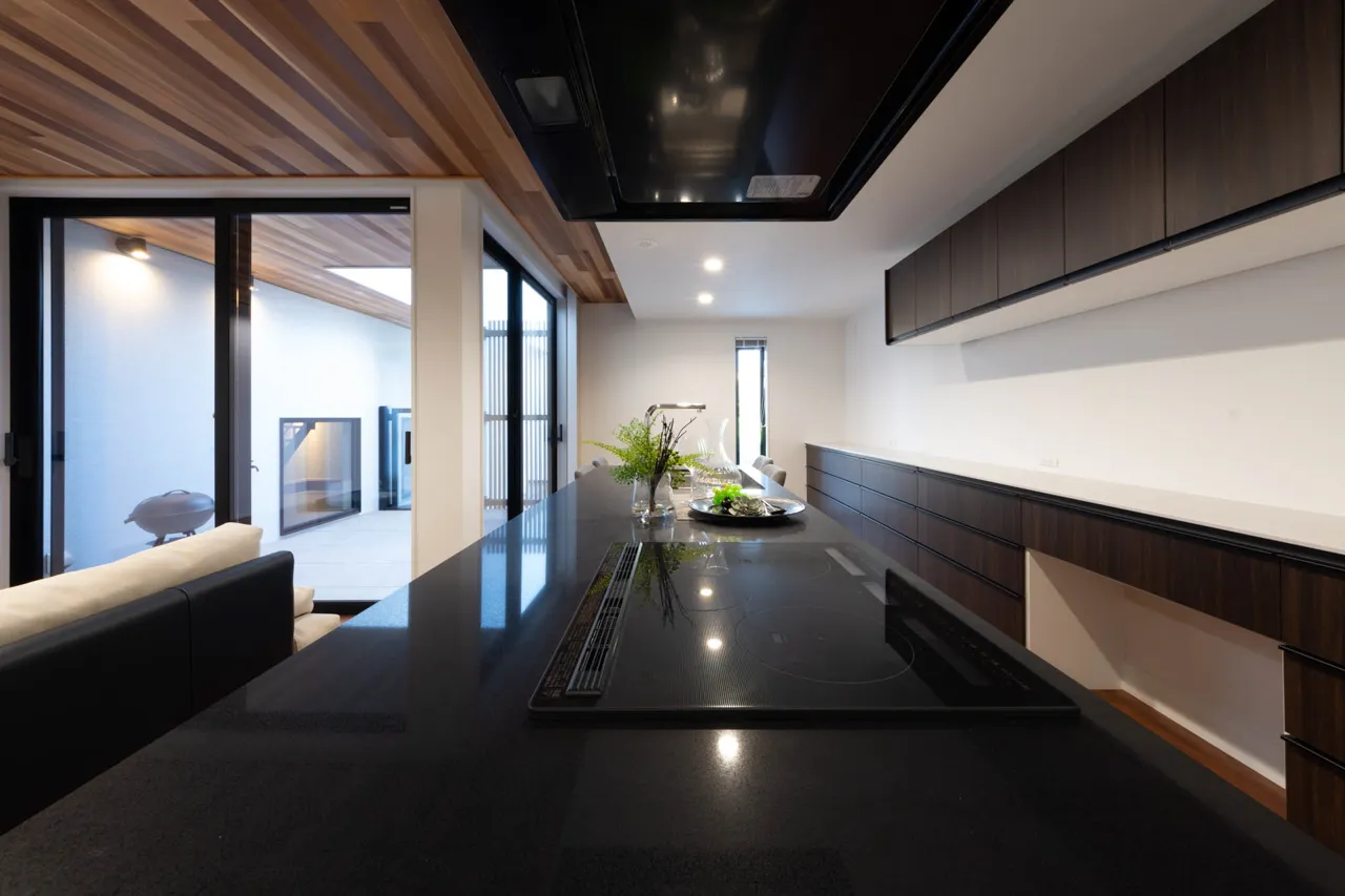 安江 コートヤードとヌックの家