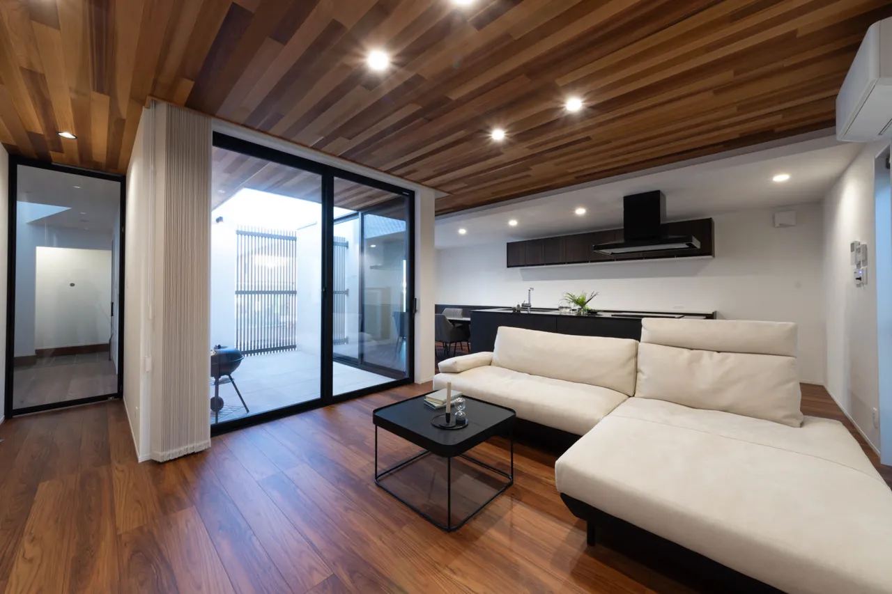 安江 コートヤードとヌックの家