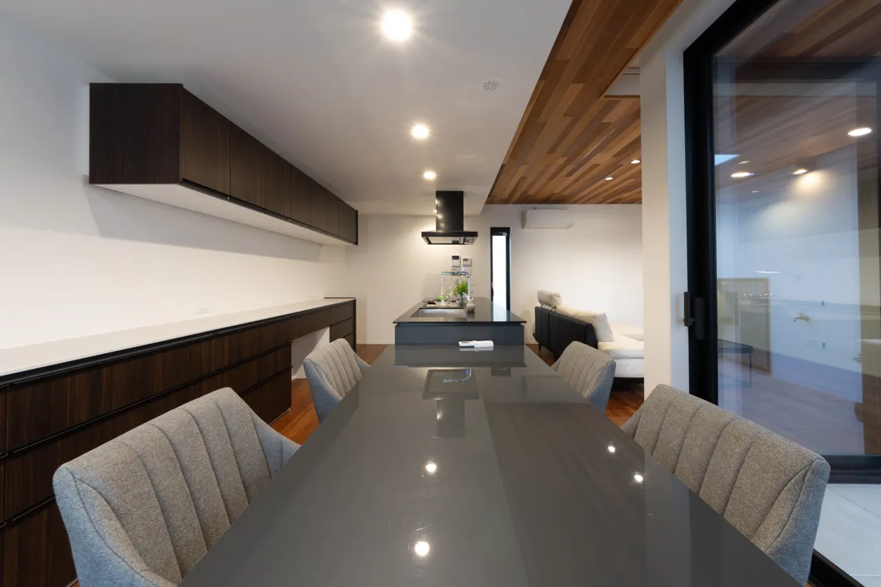 安江 コートヤードとヌックの家