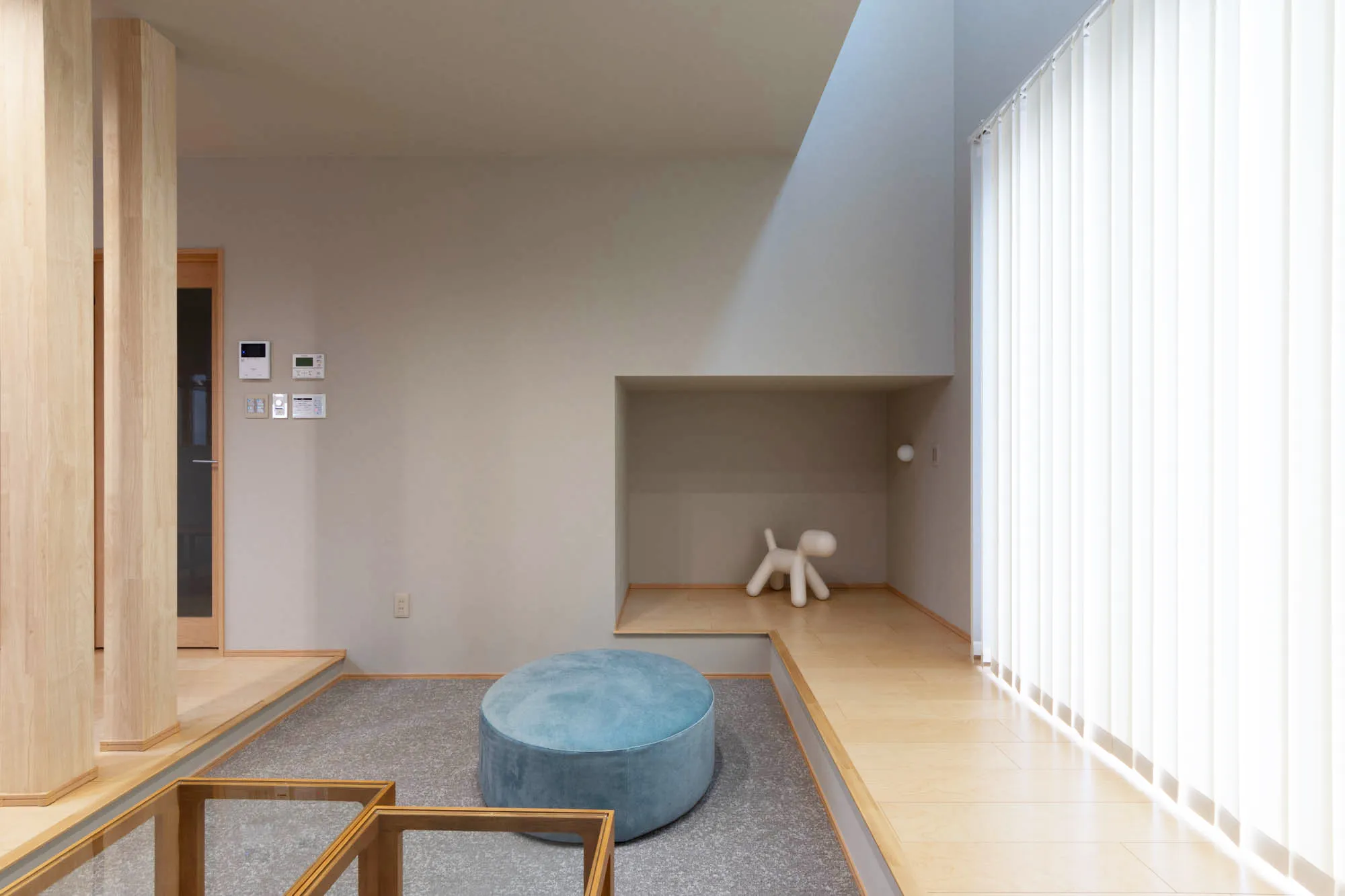 中畝 ヌックと吹ぬけのある家