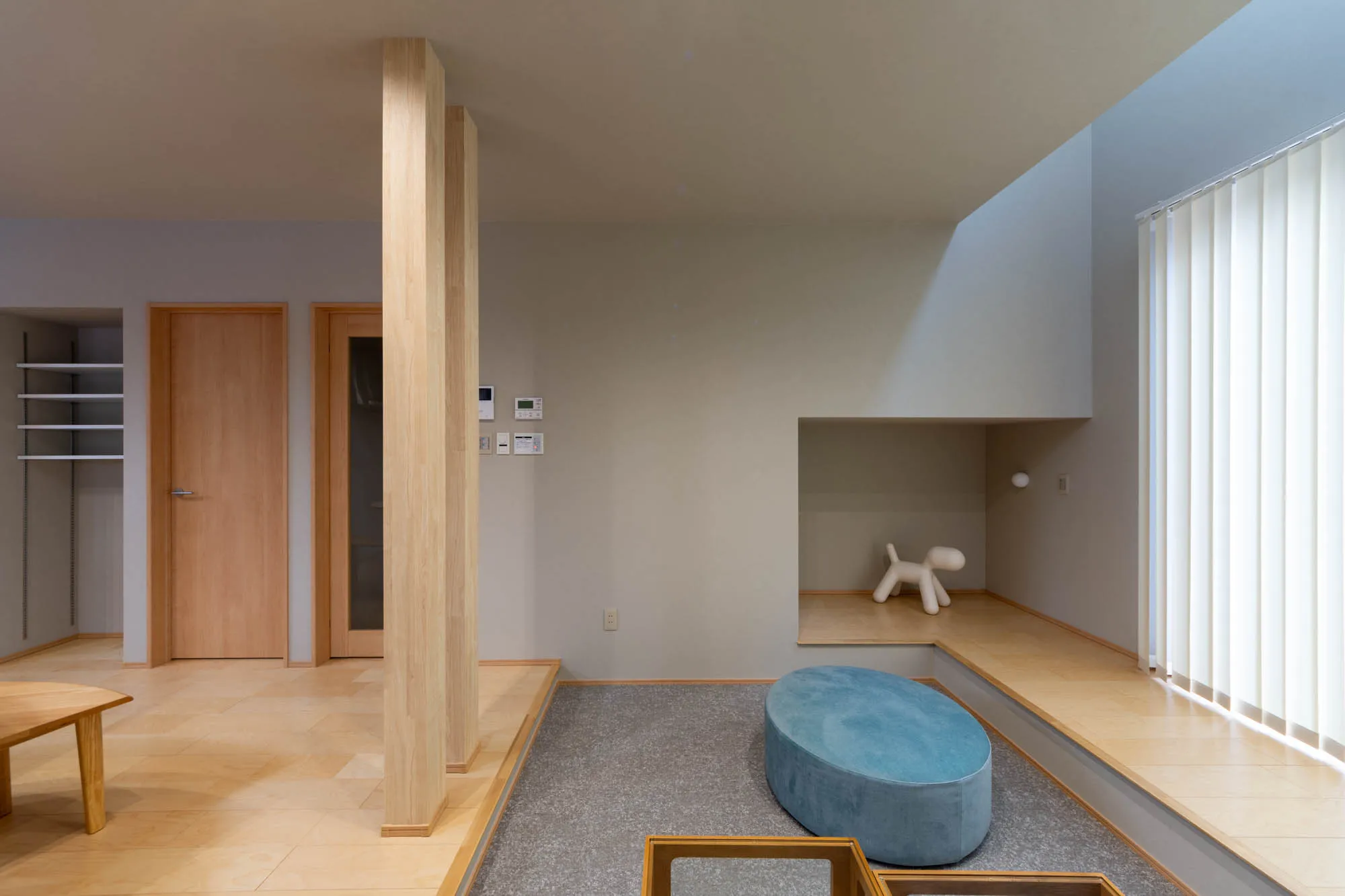 中畝 ヌックと吹ぬけのある家