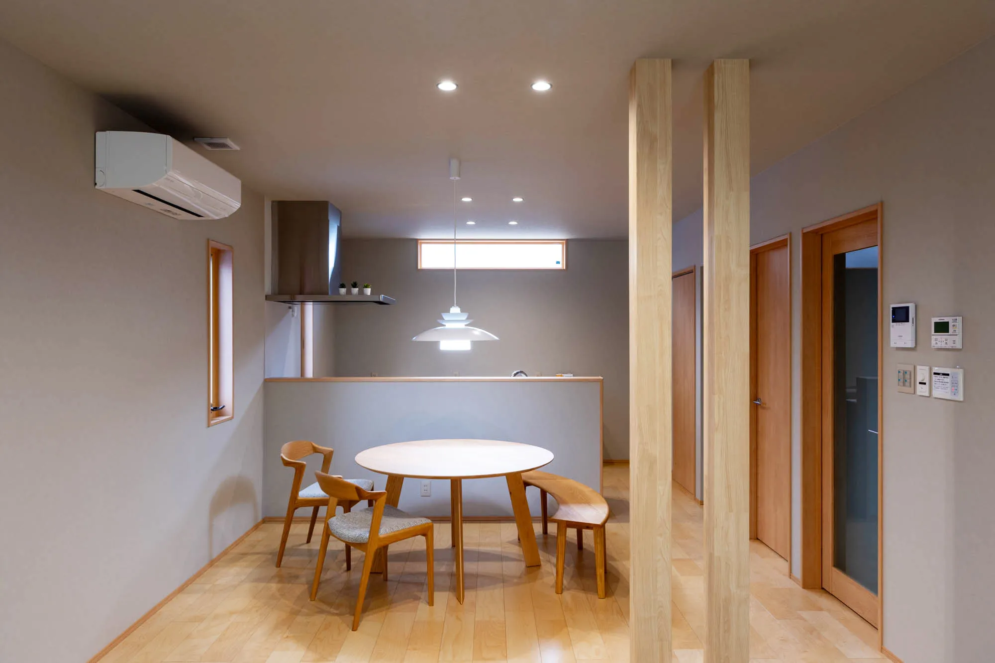 中畝 ヌックと吹ぬけのある家