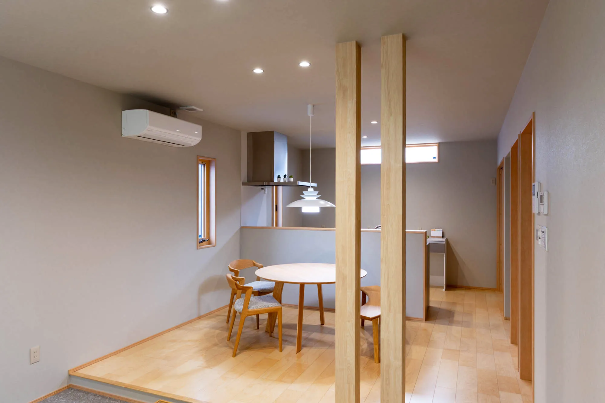 中畝 ヌックと吹ぬけのある家