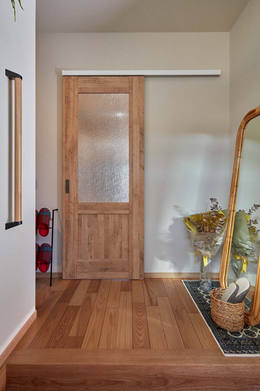 アウトセット引き戸